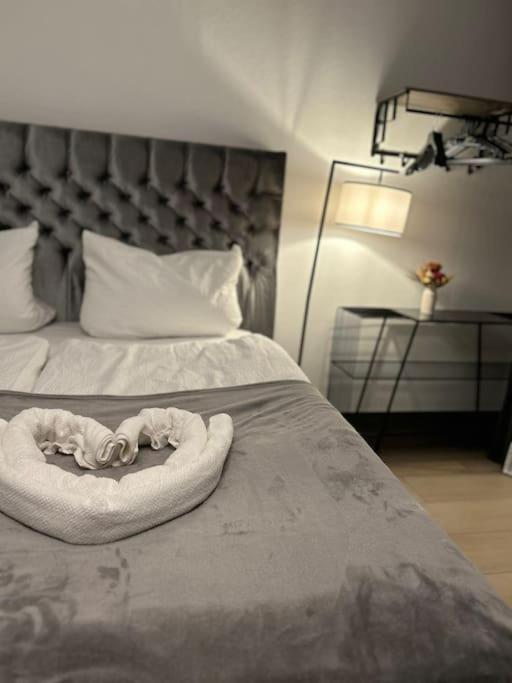 Duplex Apartment Ullstein- 4 Bedrooms, 2 Bathrooms, Living Room, 2 Parking Spaces, Boxspringbeds, Family & Business Apartment! Berlin Luaran gambar