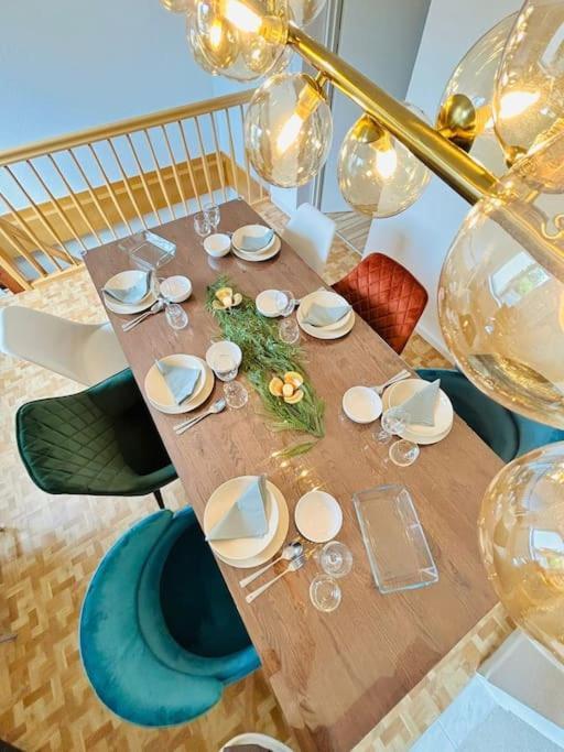 Duplex Apartment Ullstein- 4 Bedrooms, 2 Bathrooms, Living Room, 2 Parking Spaces, Boxspringbeds, Family & Business Apartment! Berlin Luaran gambar