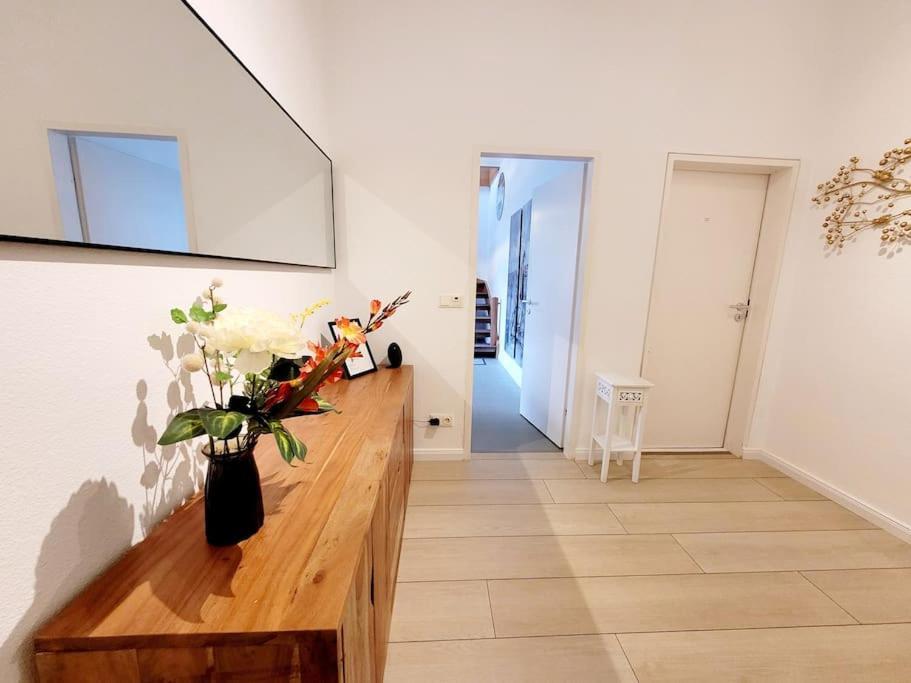 Duplex Apartment Ullstein- 4 Bedrooms, 2 Bathrooms, Living Room, 2 Parking Spaces, Boxspringbeds, Family & Business Apartment! Berlin Luaran gambar