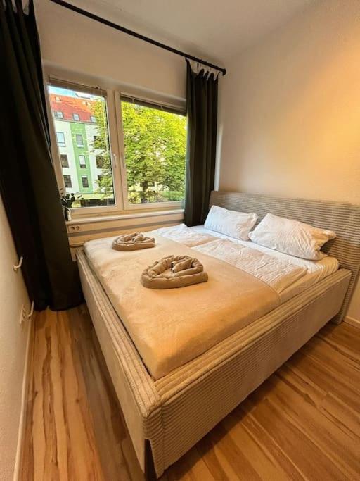 Duplex Apartment Ullstein- 4 Bedrooms, 2 Bathrooms, Living Room, 2 Parking Spaces, Boxspringbeds, Family & Business Apartment! Berlin Luaran gambar
