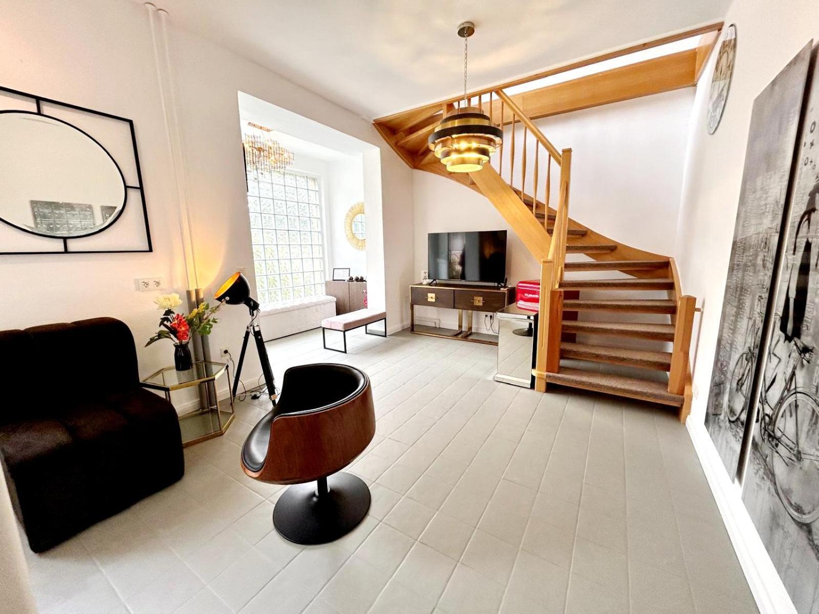 Duplex Apartment Ullstein- 4 Bedrooms, 2 Bathrooms, Living Room, 2 Parking Spaces, Boxspringbeds, Family & Business Apartment! Berlin Luaran gambar