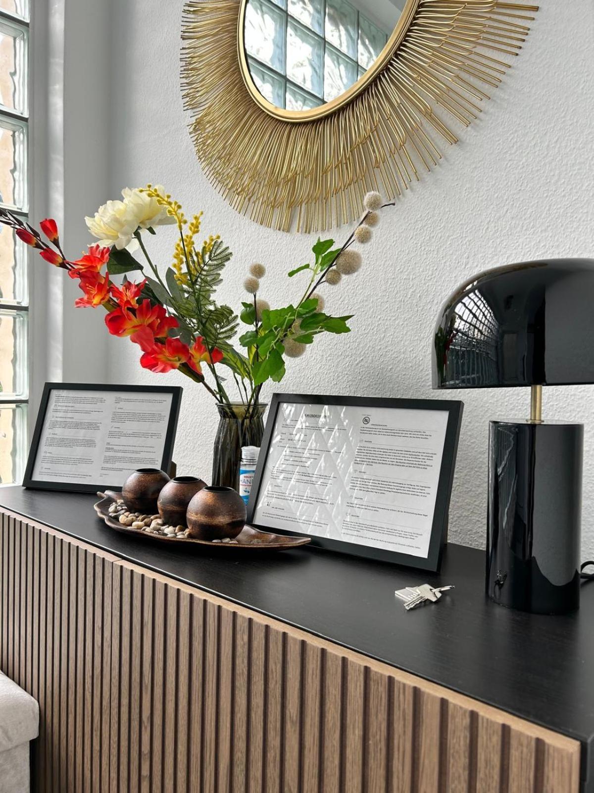 Duplex Apartment Ullstein- 4 Bedrooms, 2 Bathrooms, Living Room, 2 Parking Spaces, Boxspringbeds, Family & Business Apartment! Berlin Luaran gambar
